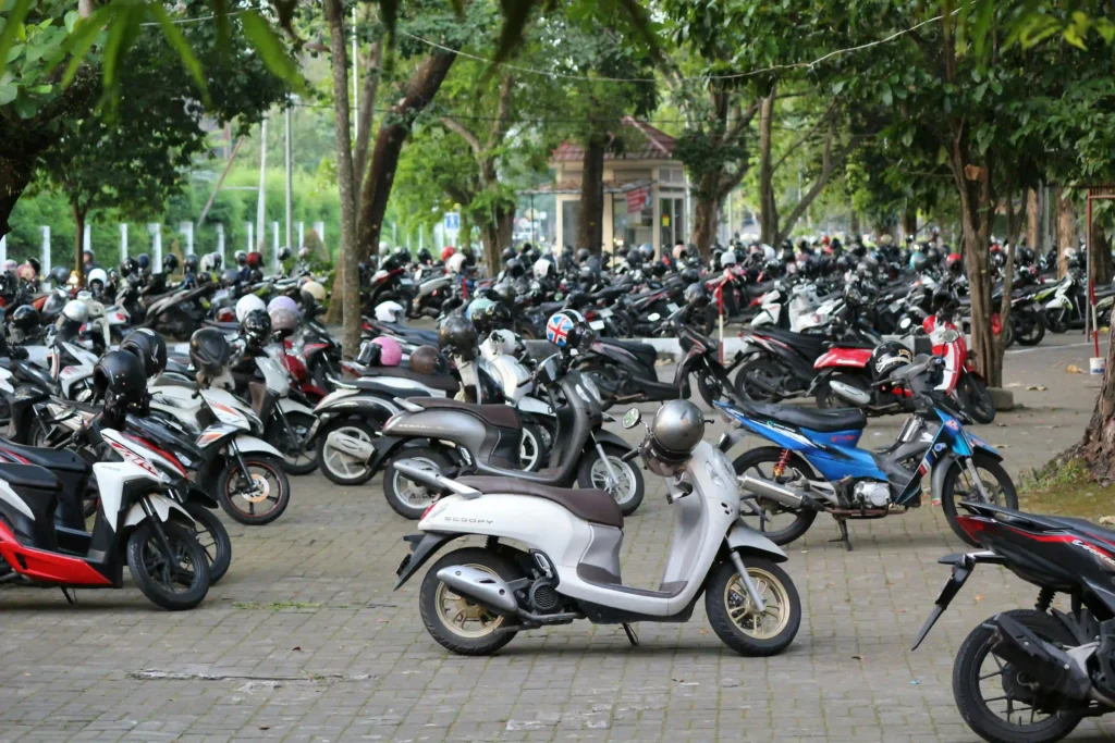 Motorcycle & Bike Parking bugis