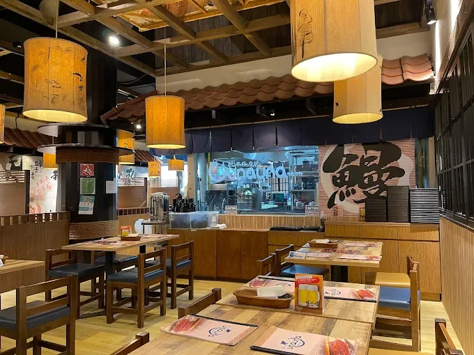 Seating, Wait Times & Reservations