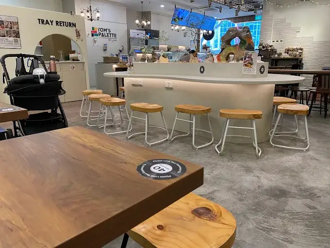 Best Flavors & Treats to Try at Tom’s Palette Bugis​