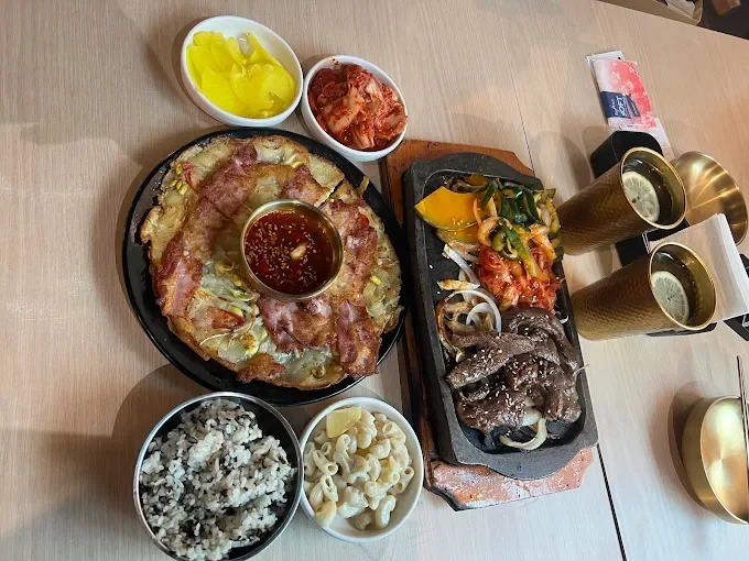 Hotstone Grills – Interactive Table Fun