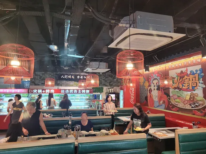 Is Bugis BBQ and Hotpot Good for Families & Groups