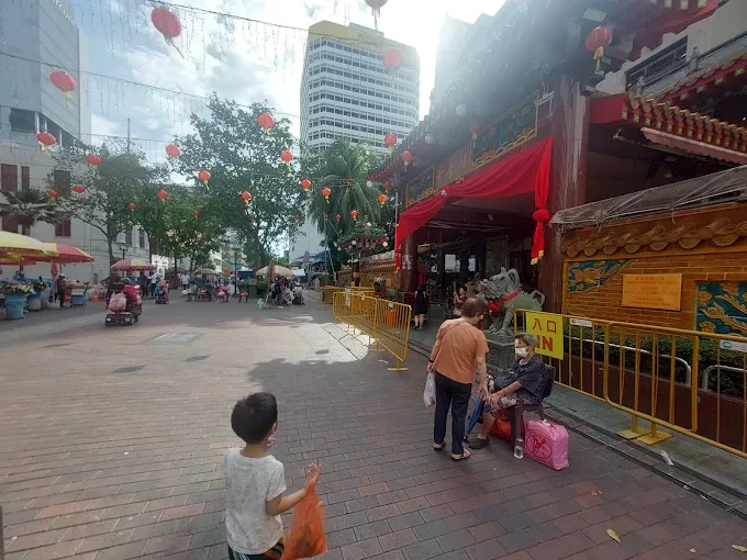 Is Bugis Temple Worth Visiting for Tourists
