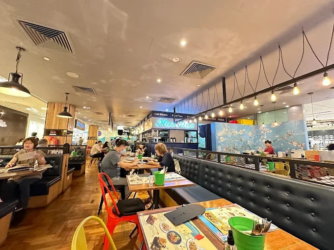 Best Time to Visit Miam Miam Bugis​