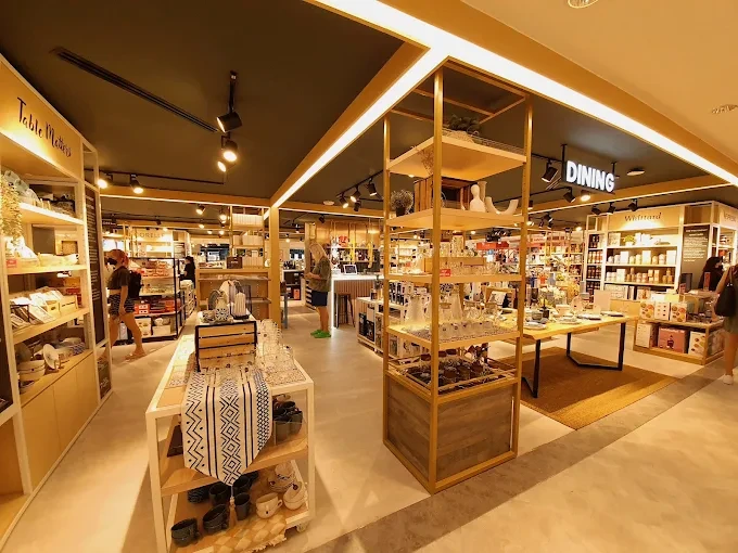 Fashion Men Women Kids​