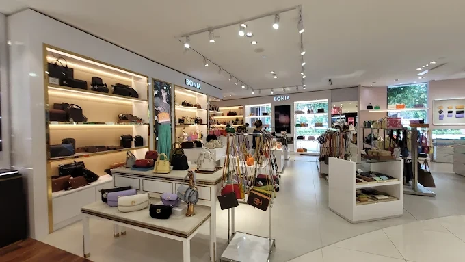 My First Impressions Store Layout, Ambience & Vibe​