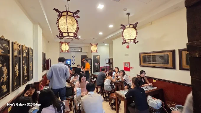 Seating, Ambience & Accessibility​