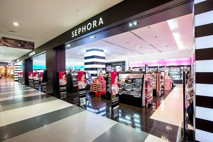 Store Overview & First Impressions​