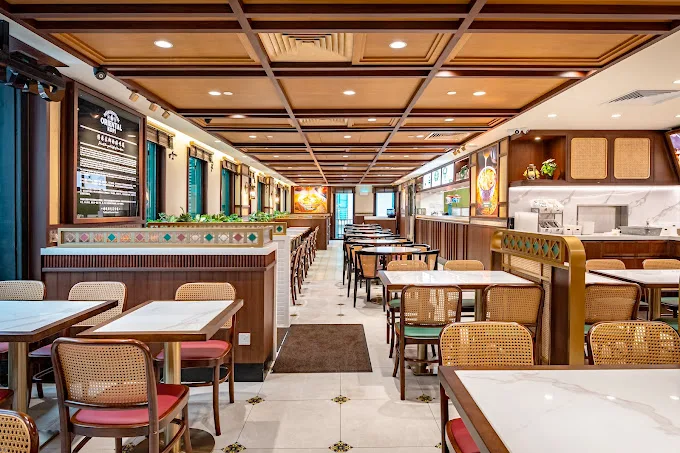 Ambience & Dining Experience​