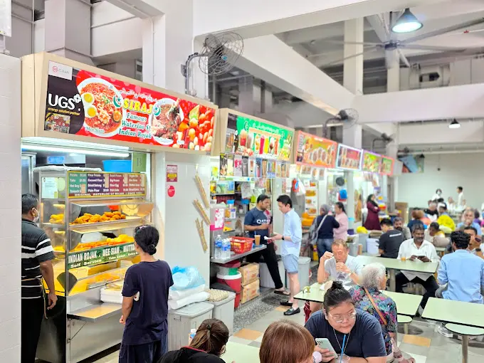 Dining Experience, Seating & Crowd Tips​