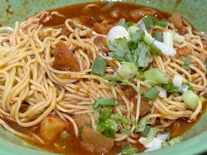 What to Eat at Bugis Hawker Centre ​