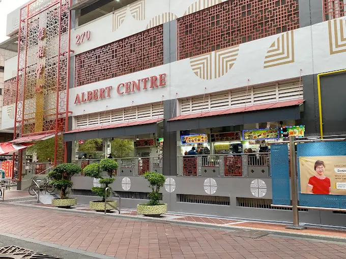 Why Bugis Hawker Centre is So Popular​