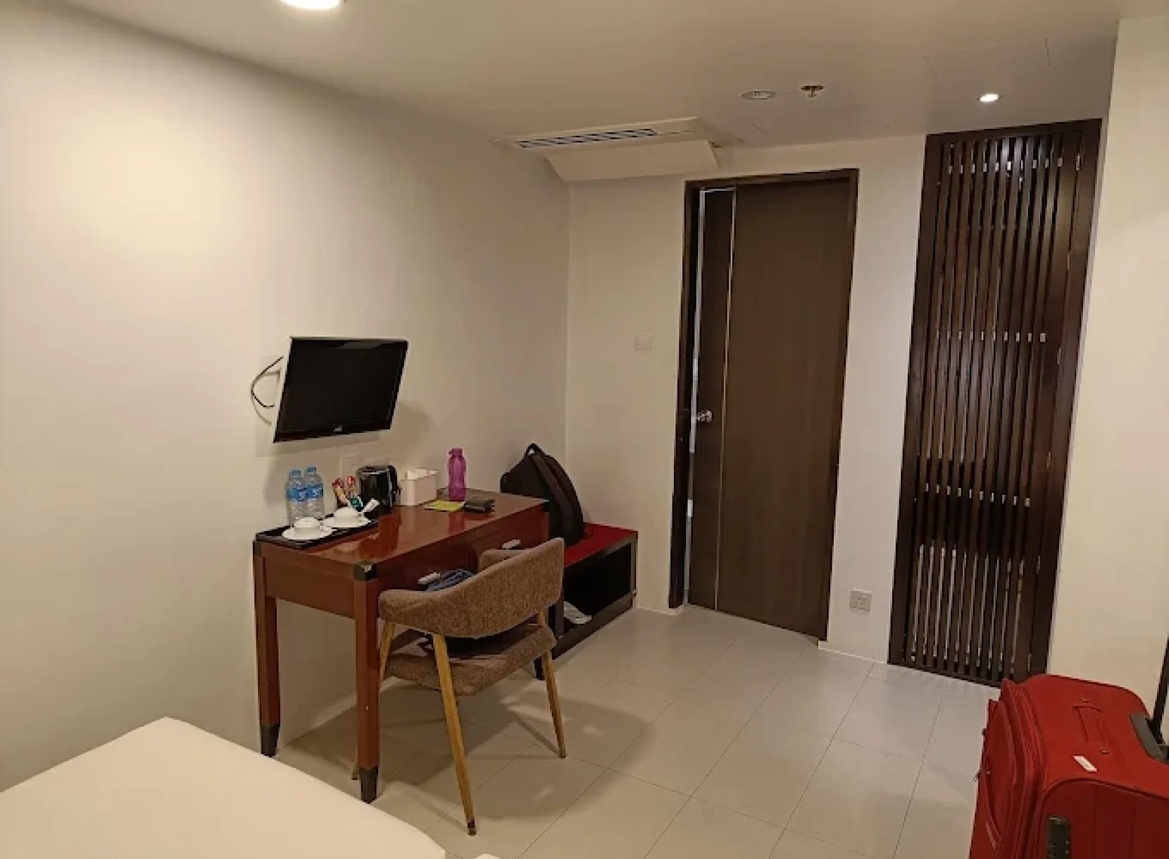 Hotel Facilities & Services​