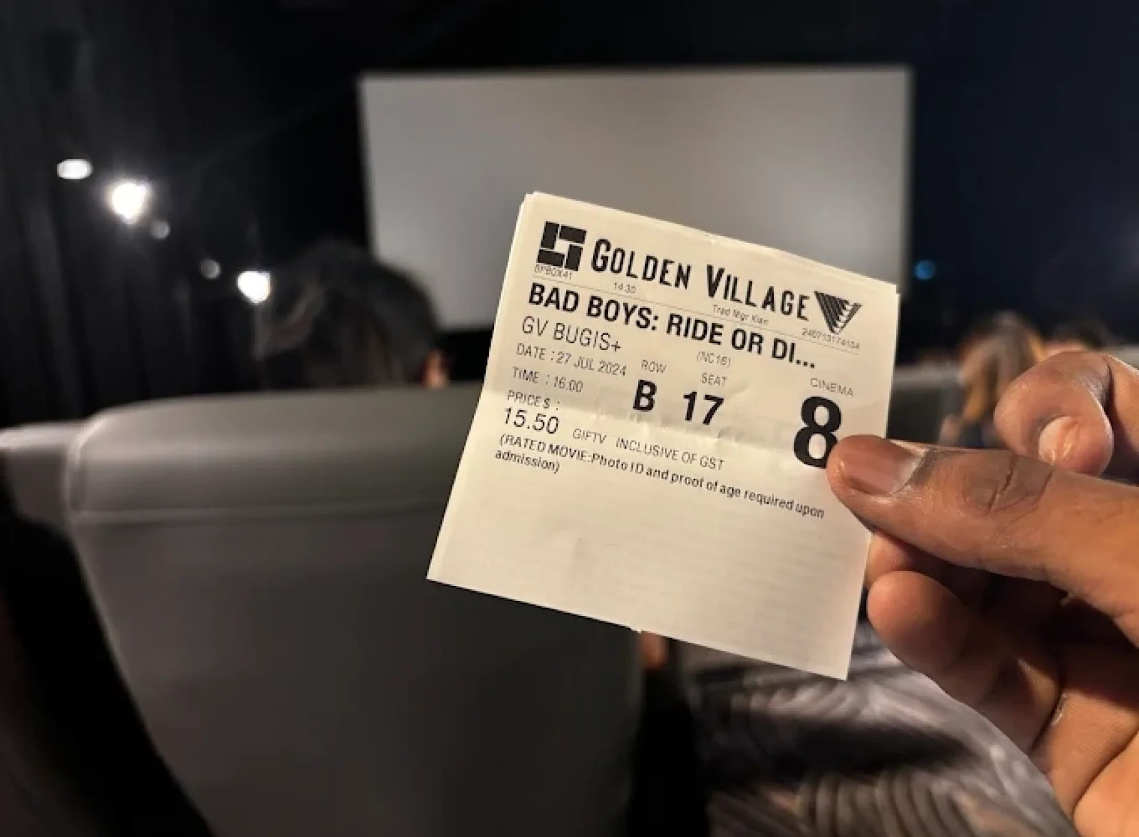 Lobby Ticket Counter & Overall Vibe​