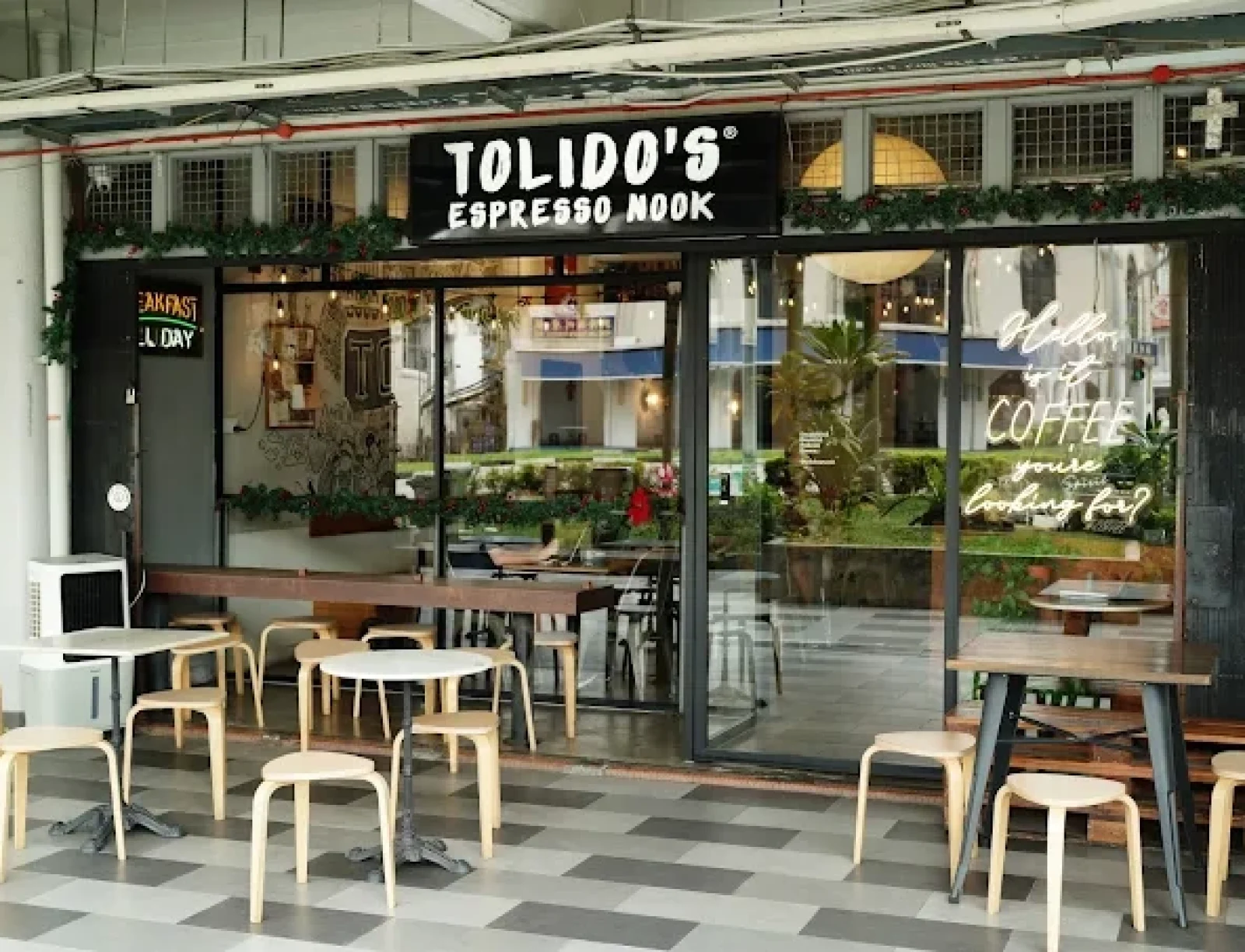 Tolido’s Espresso Nook